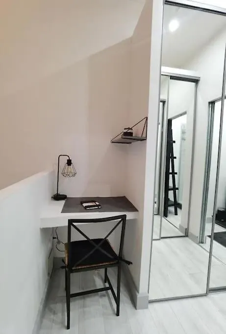 T2 Appartement Lumineux A La Joliette Marseille Apartment