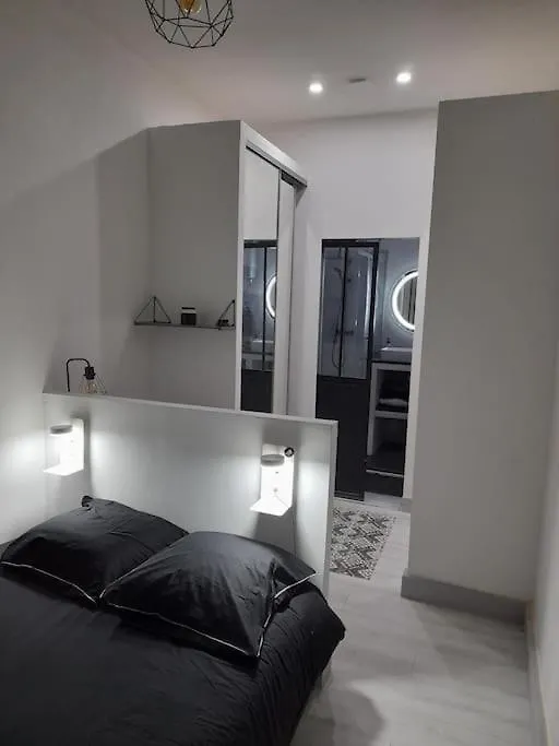 Apartment T2 Appartement Lumineux A La Joliette Marseille France